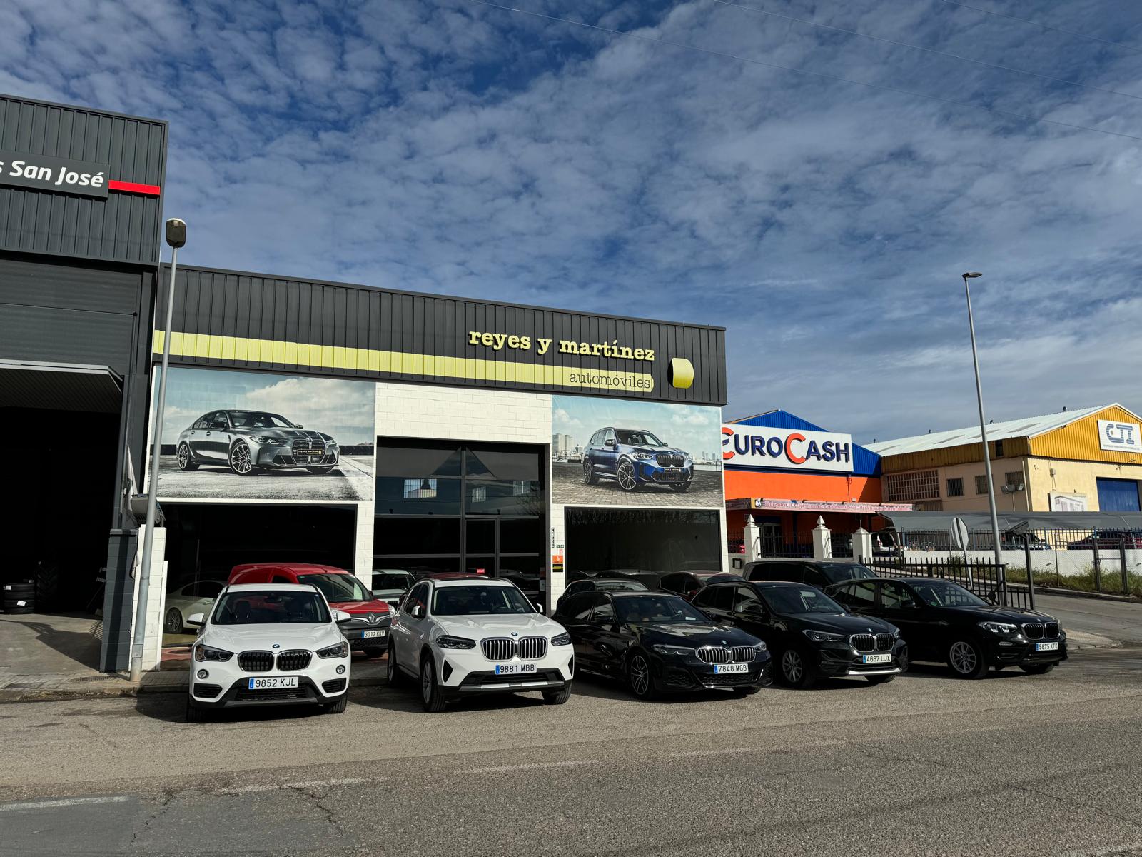 Images Reyes Y Martinez Automoviles