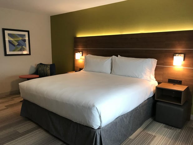 Images Holiday Inn Express & Suites Pasadena - Los Angeles by IHG