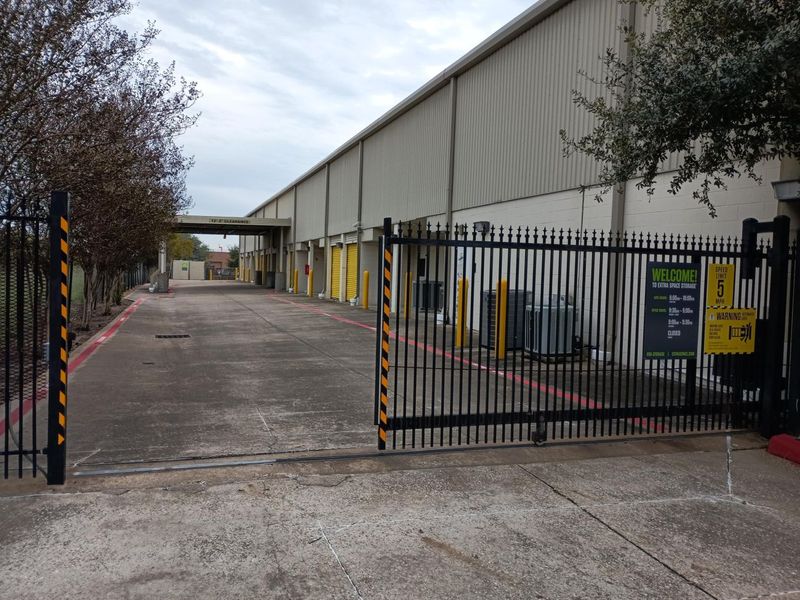 Extra Space Storage Image