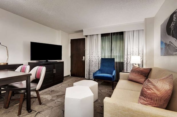 Images Embassy Suites by Hilton Raleigh Crabtree