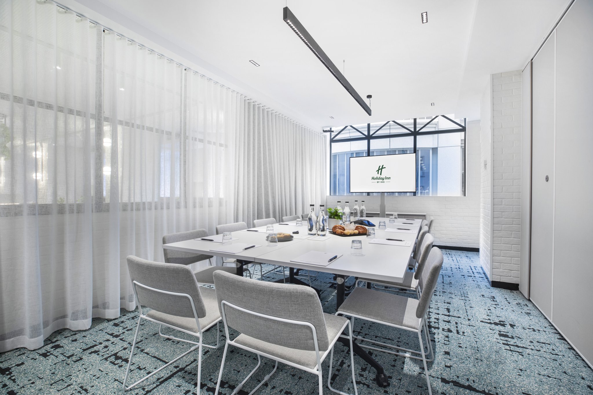 Images Holiday Inn Melbourne Bourke Street Mall by IHG