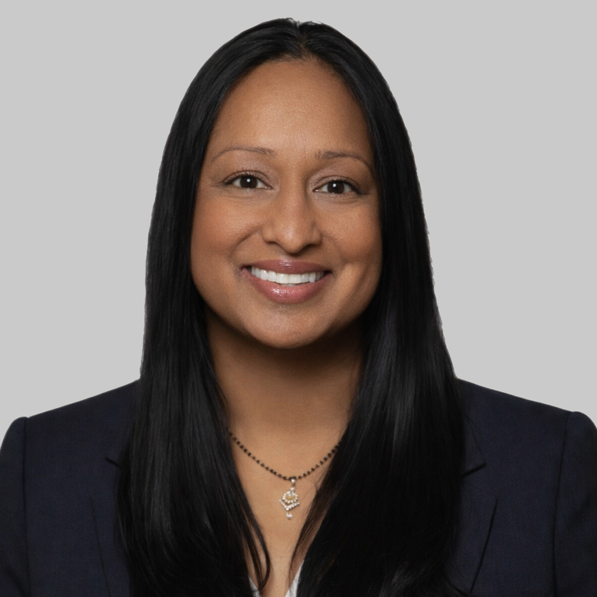 Headshot of Shifali Shetty, a wealth advisor at Chase