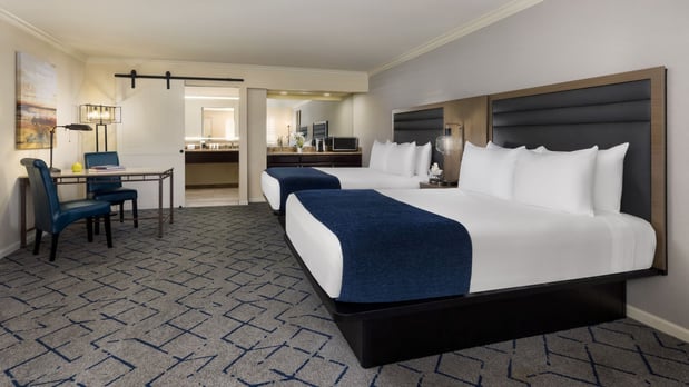 Images Scottsdale Plaza Resort