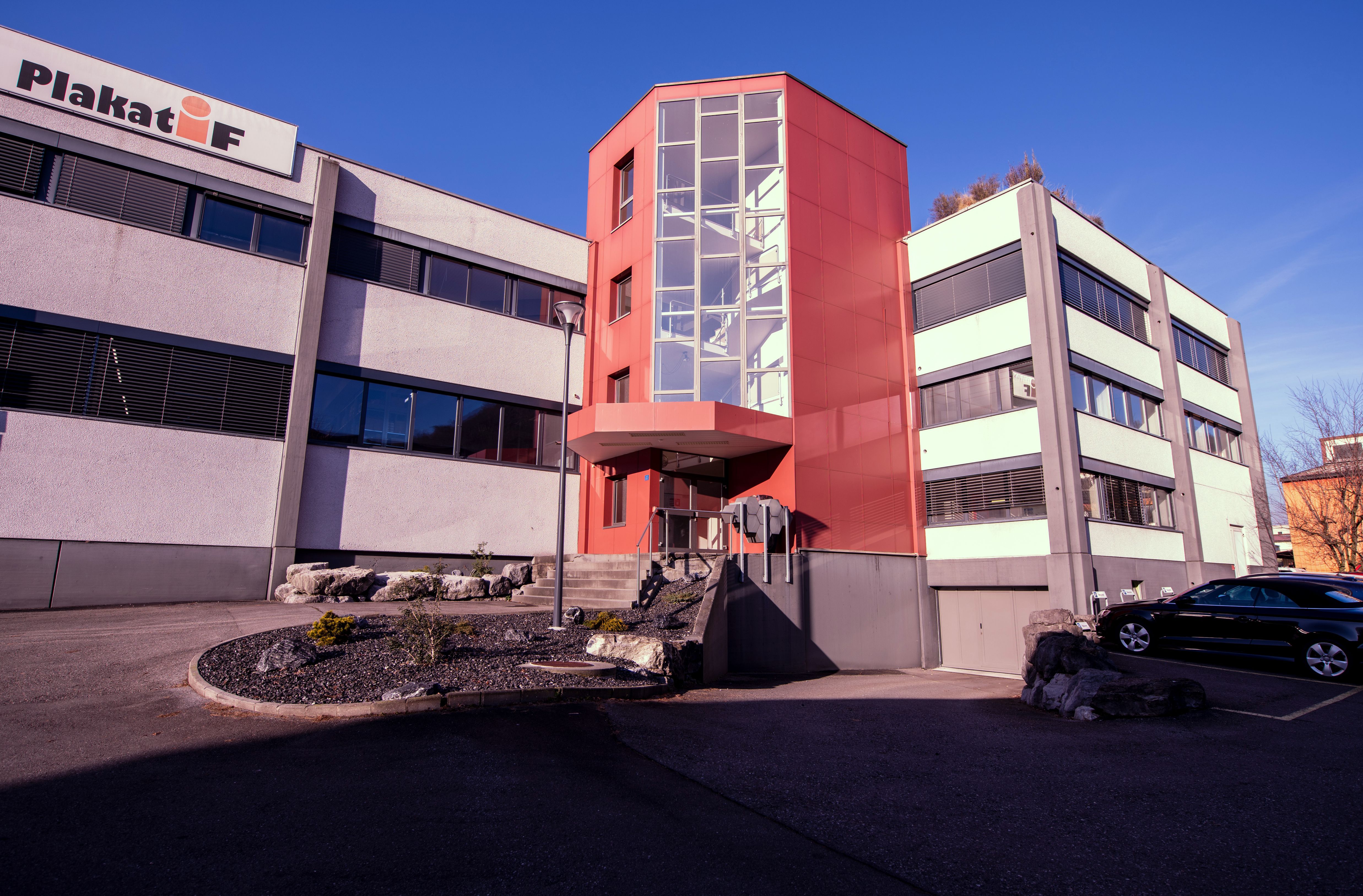Bilder Gewerbebauten TPC AG