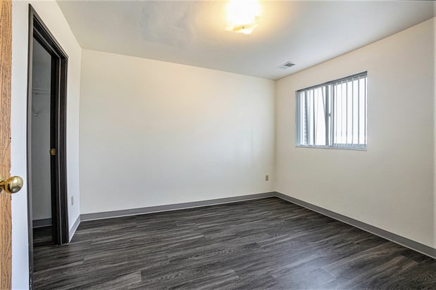 Images Oakwood Townhomes