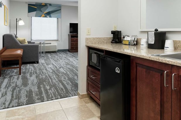Images Hampton Inn & Suites Rochester-North