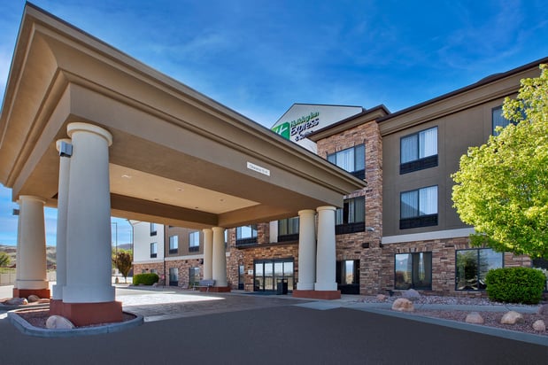 Images Holiday Inn Express & Suites Richfield by IHG