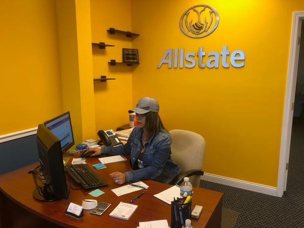 Images Tiffany Kamara: Allstate Insurance