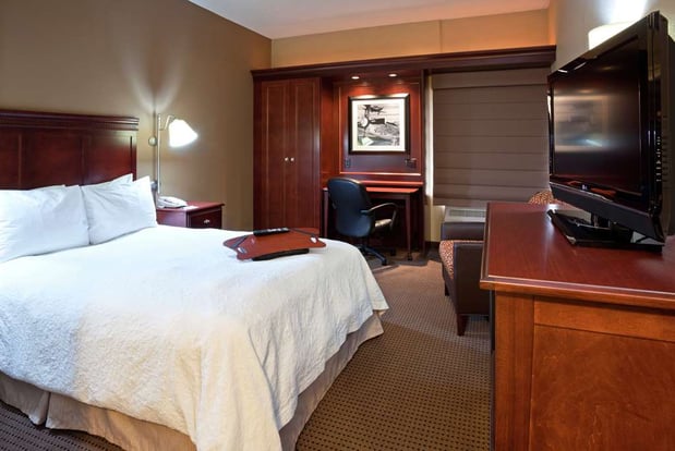 Images Hampton Inn by Hilton Rockford