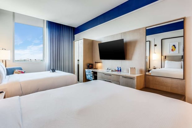 Images SERENA Hotel Aventura Miami, Tapestry Collection by Hilton