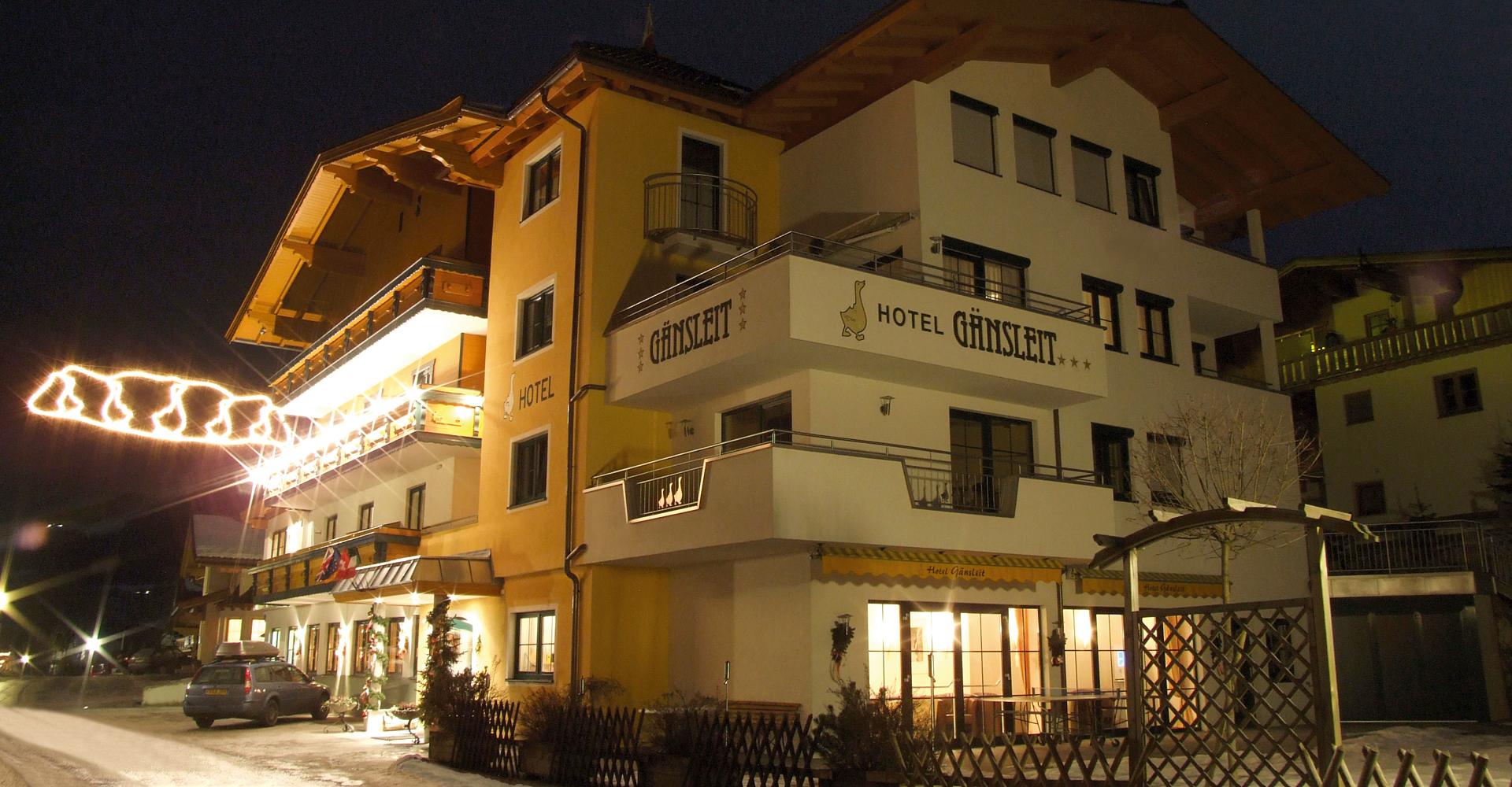 Hotel Gänsleit KG, Gänsleit 23 in Söll