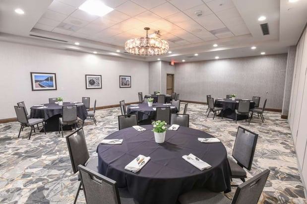 Images Hilton Garden Inn Cincinnati Midtown