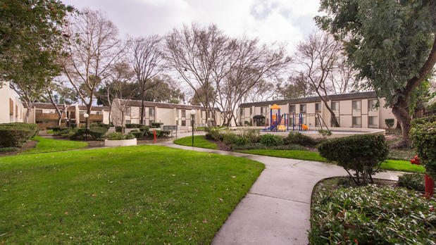 Images Lawrence Road Apartments