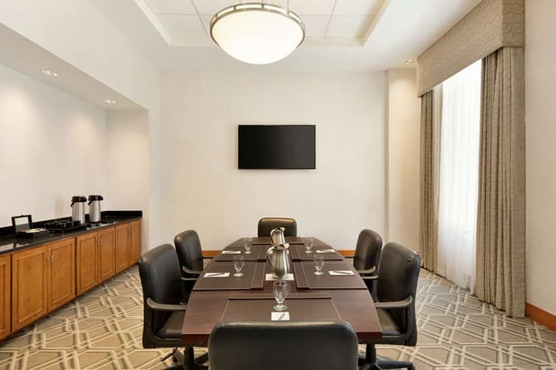 Images Embassy Suites by Hilton Boston at Logan Airport