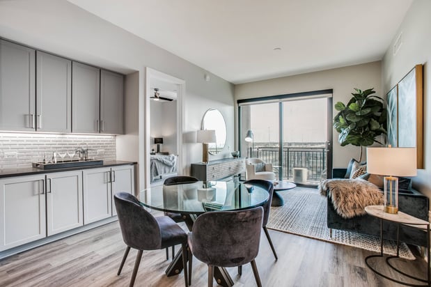 Images The McKinley at Memorial City