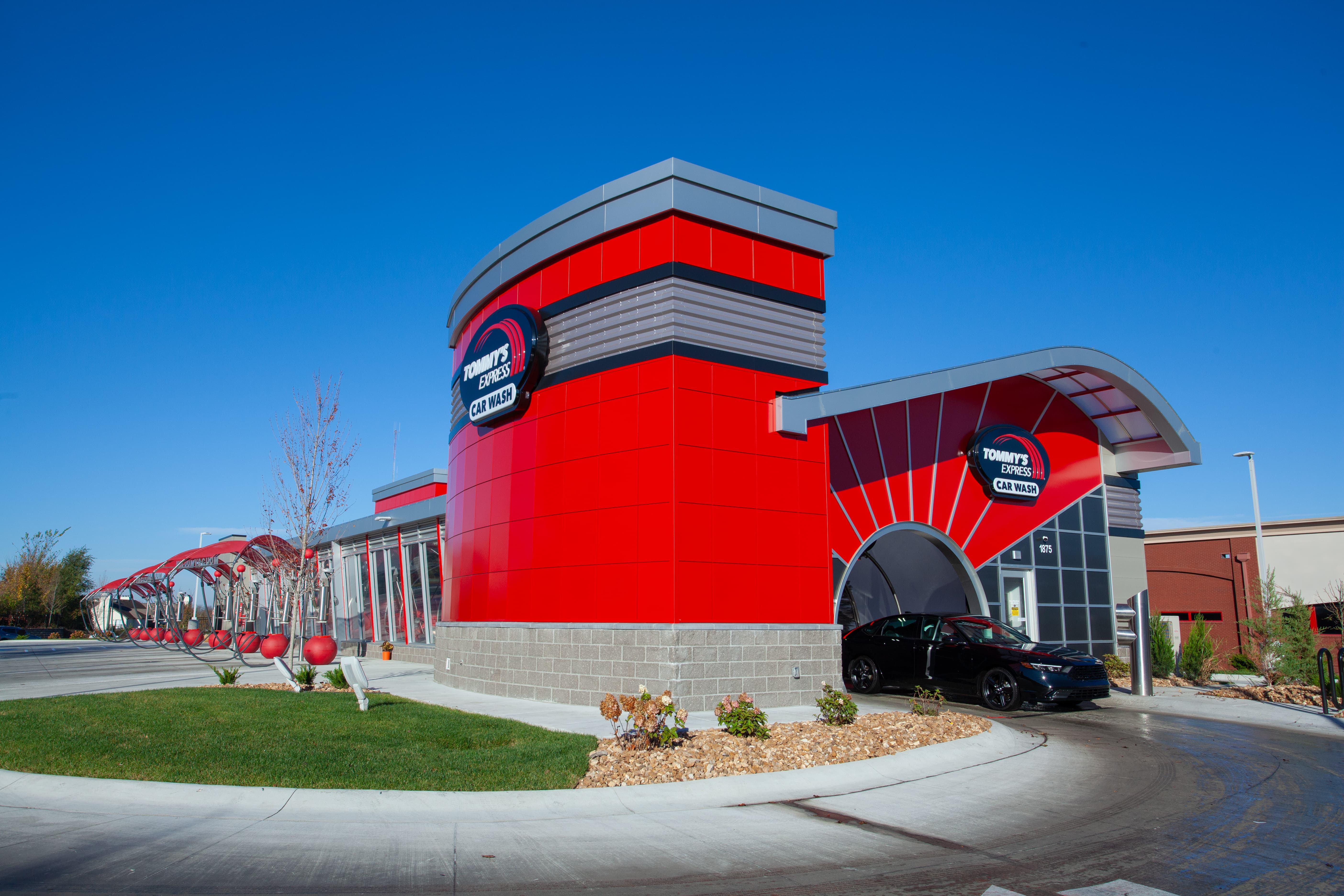 Tommy's Express Car Wash Image