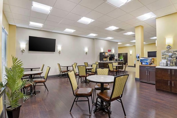 Images Best Western Plus Thornburg Inn & Suites