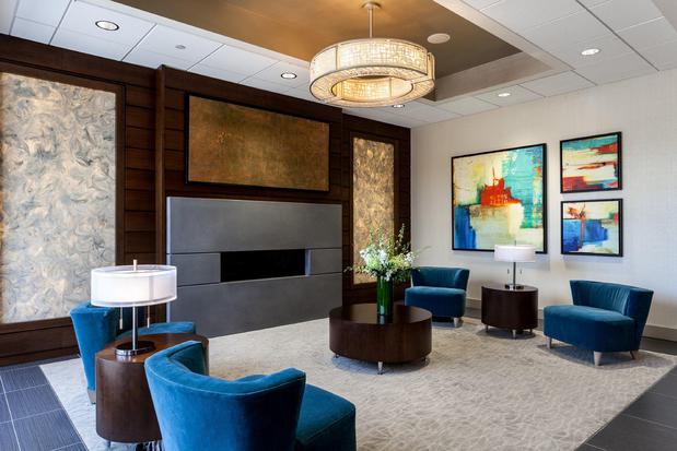 Images Holiday Inn Chicago North-Evanston by IHG