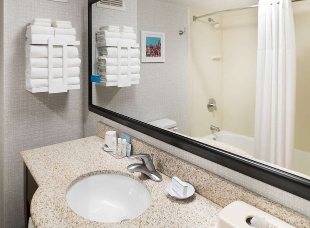 Images Hampton Inn & Suites Chicago-North Shore/Skokie