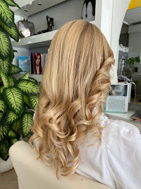 Images Merci Blow Dry Bar