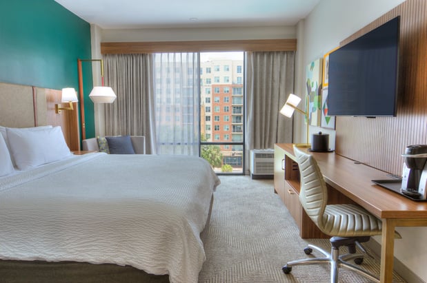 Images Holiday Inn Gainesville-University Ctr by IHG