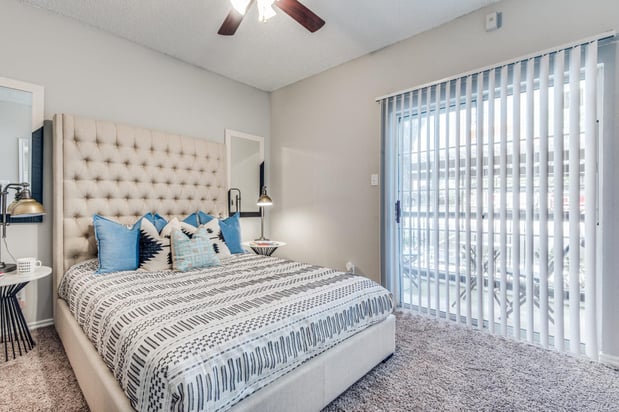 Images Estates at Las Colinas