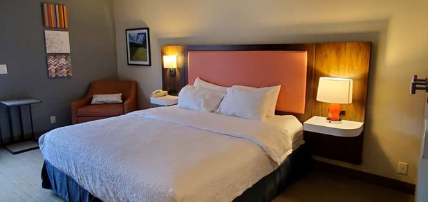 Images Hampton Inn Hillsville