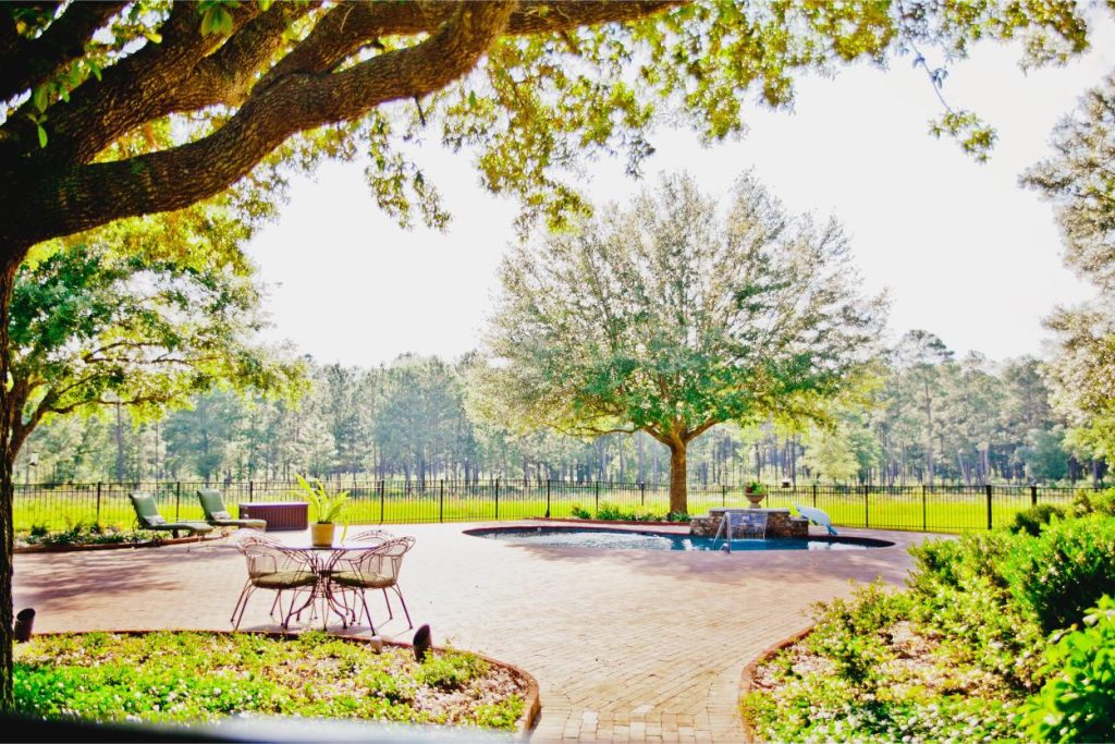 Proformance Lawn Care Landscaping & Fertilization Inc Image