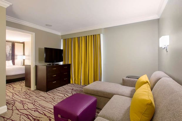 Images DoubleTree by Hilton Hotel Savannah Historic District