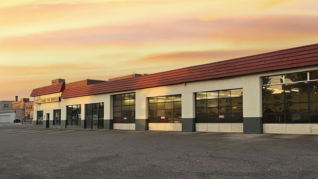 Les Schwab Tire Center
