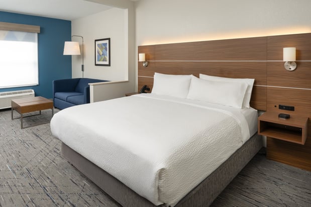 Images Holiday Inn Express & Suites Orlando International Airport by IHG
