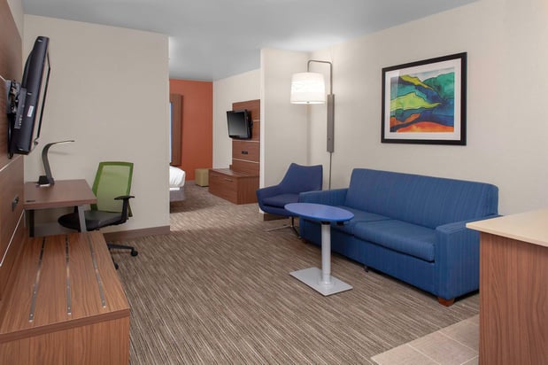Images Holiday Inn Express & Suites Coeur D Alene I-90 Exit 11 by IHG