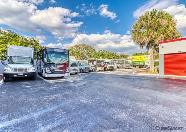 Images CubeSmart Self Storage