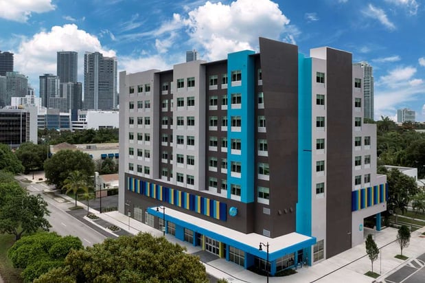 Images Tru by Hilton Miami West Brickell