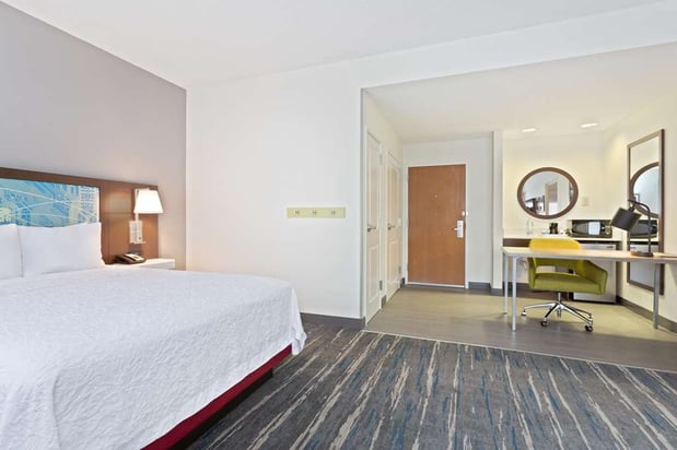 Images Hampton Inn & Suites Orlando Intl Dr N