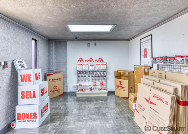 Images CubeSmart Self Storage