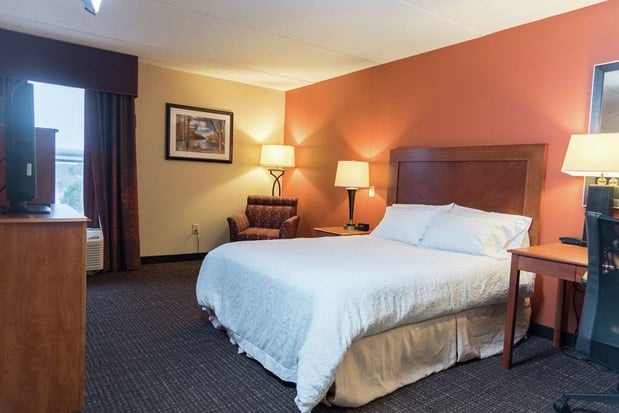 Images Hampton Inn Muskegon