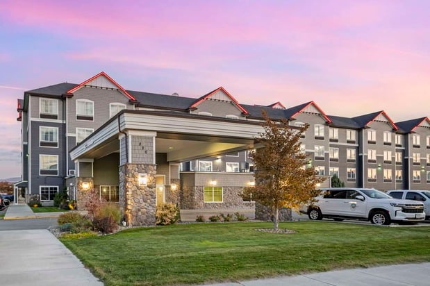 Images Best Western Plus Peppertree Inn at Omak