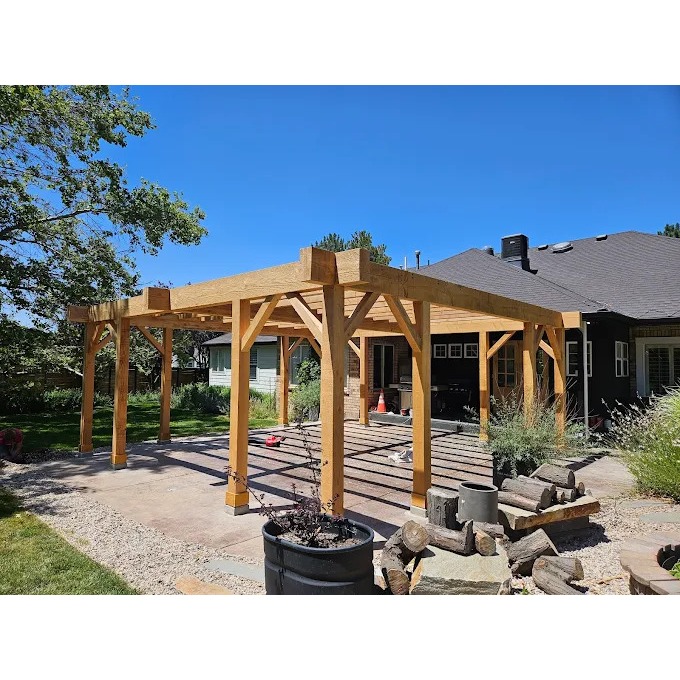 Mirror Lake Builders Logo