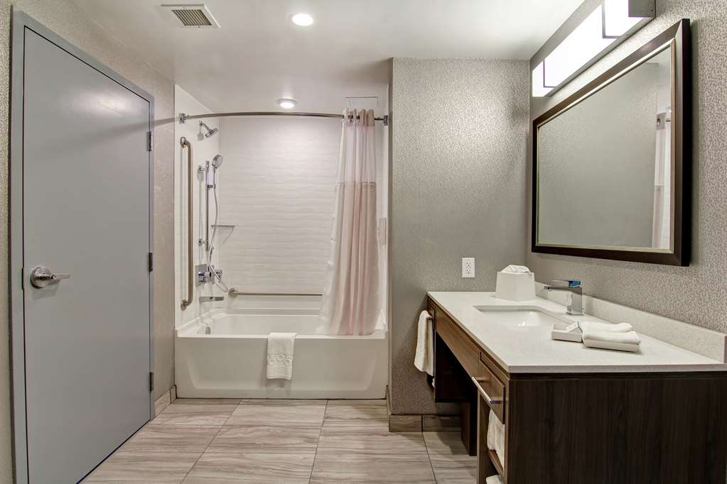 Guest room bath Home2 Suites by Hilton Edmonton South Edmonton (780)250-3000