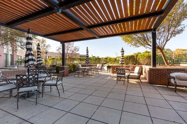 Images Cogir of West End Alexandria