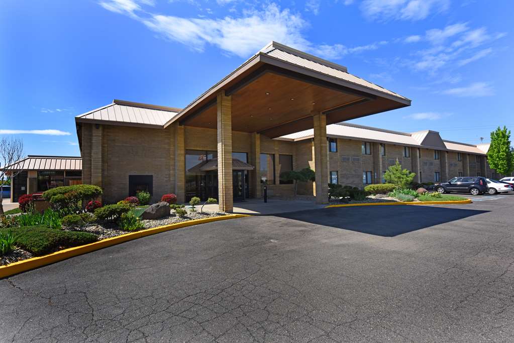 Hotel Exterior Best Western Plus Ahtanum Inn Yakima (509)248-9700