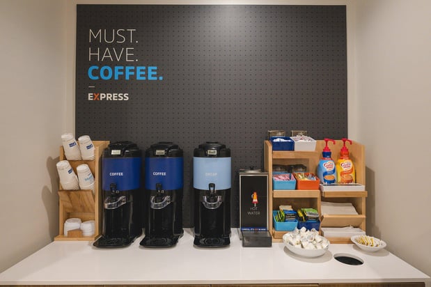 Images Holiday Inn Express & Suites Marquette by IHG