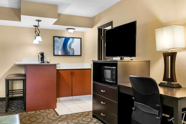 Images Best Western Okemos/East Lansing Hotel & Suites