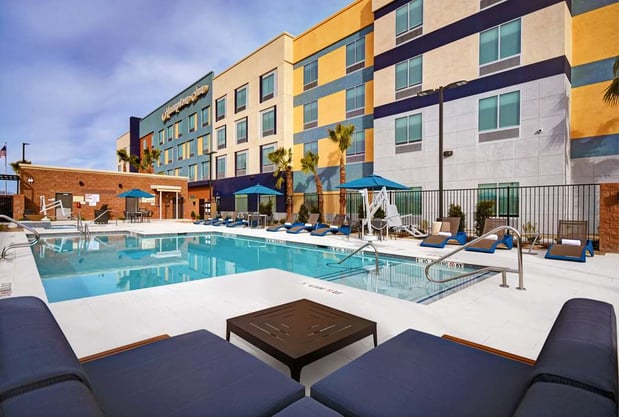 Images Hampton Inn Las Vegas Strip South