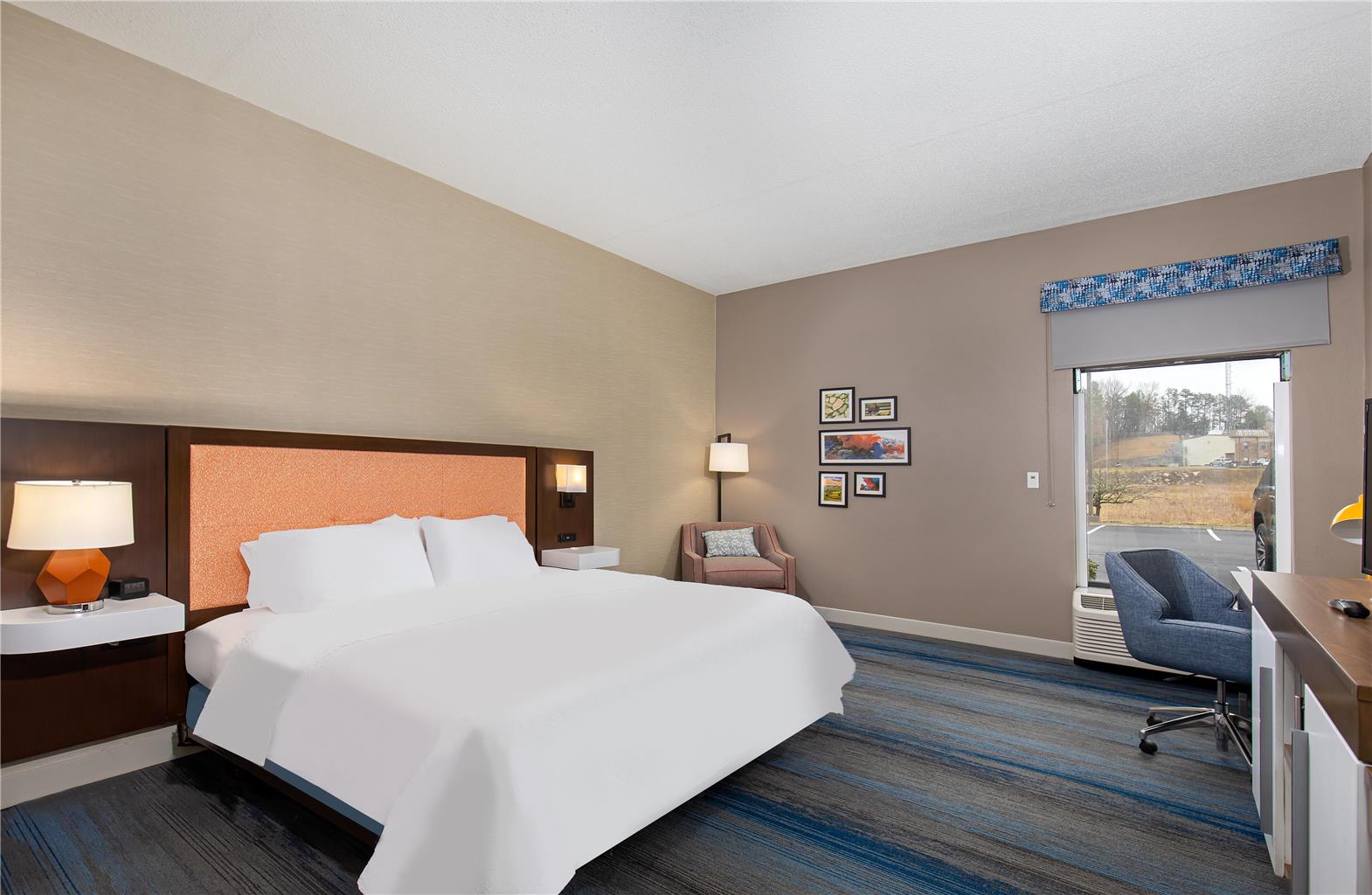 Guest room