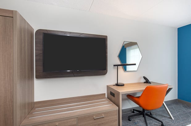 Images Holiday Inn Express & Suites Columbus at Northlake by IHG