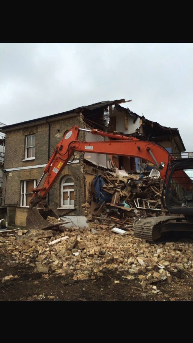 Images Runfold Demolition & Salvage