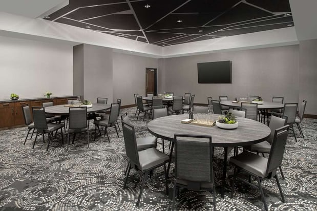 Images Embassy Suites by Hilton Knoxville Downtown