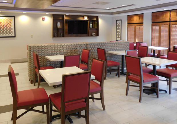 Images Holiday Inn Express Coventry S - West Warwick Area by IHG